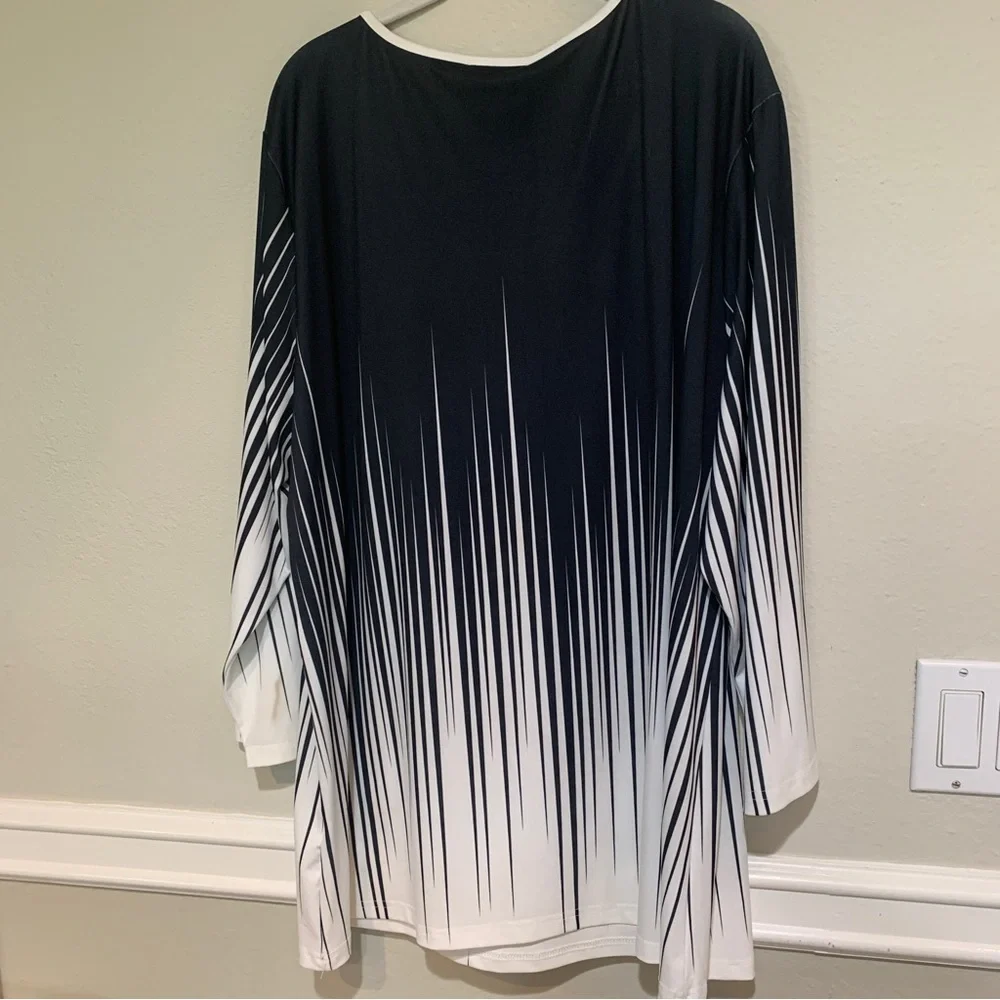 Lilly stretch top new with tags - Picture 11 of 11